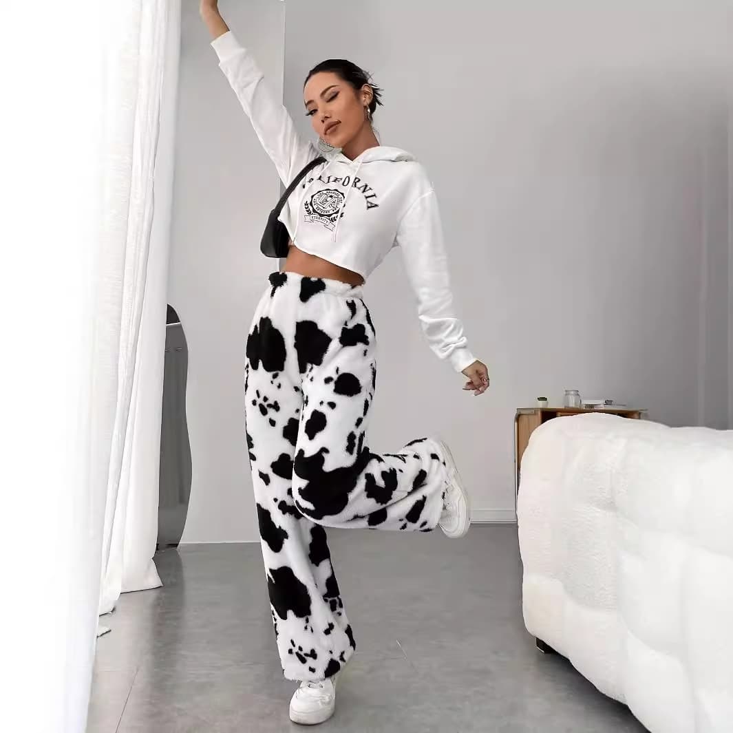 柄 パンツ もふもふ牛柄パンツ
