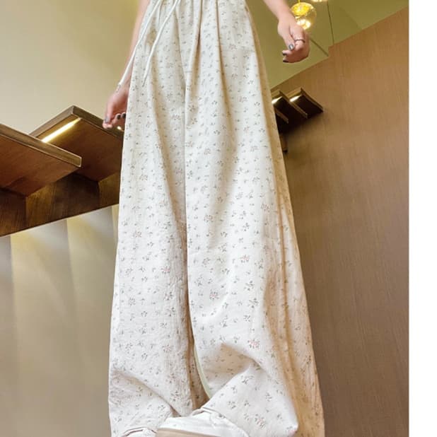 柄 パンツ 小花散りゆるふわワイドパンツ