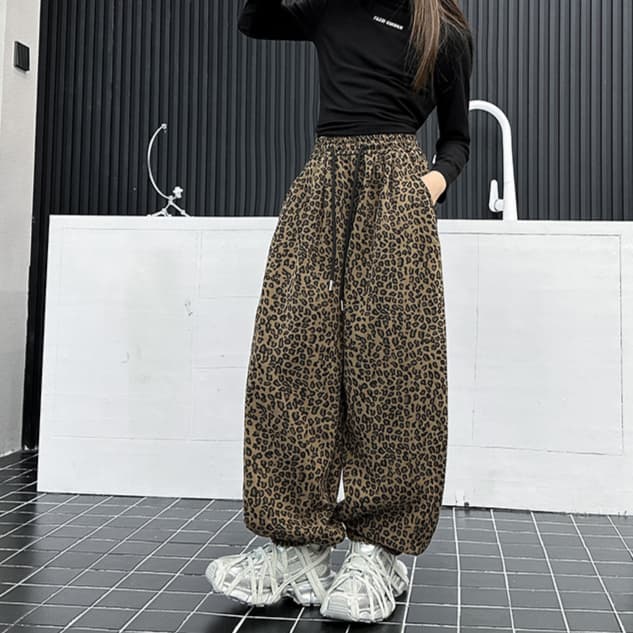 柄 パンツ 大胆豹柄ワイドバルーンパンツ