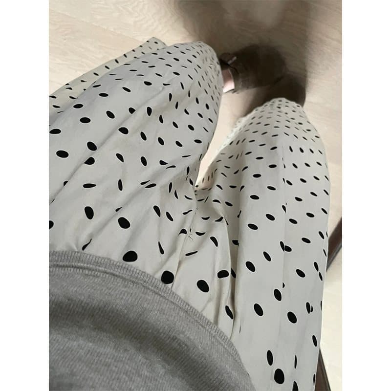 柄 パンツ 水玉模様のゆったりシルエットパンツ