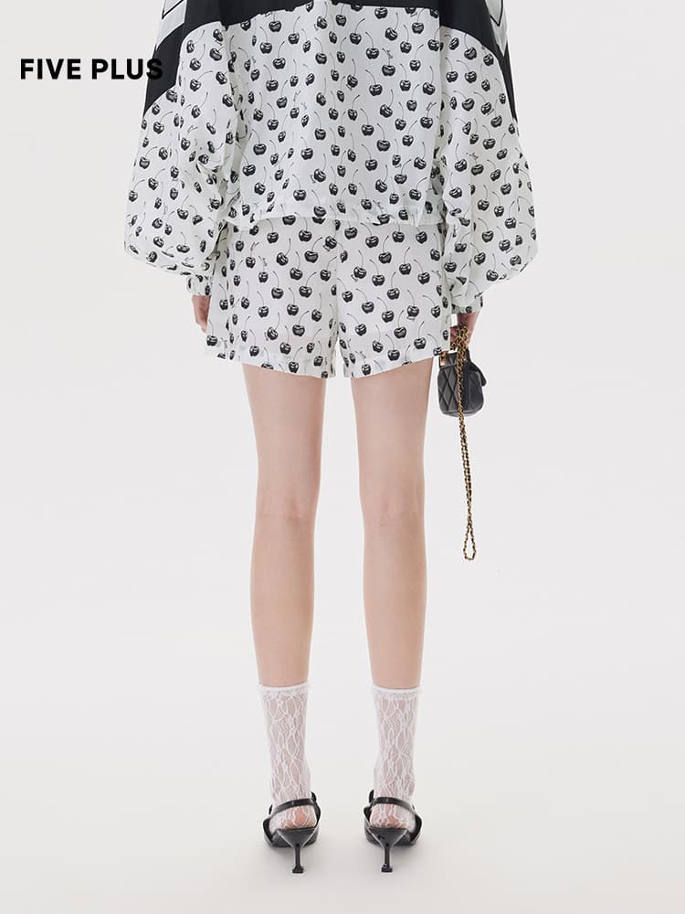 柄 パンツ 果実モチーフ ゆったりショートパンツ