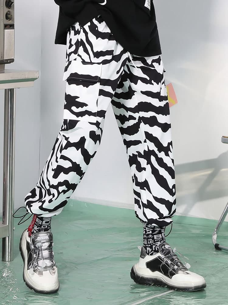 柄 パンツ 野性的波紋 ゼブラ柄パンツ