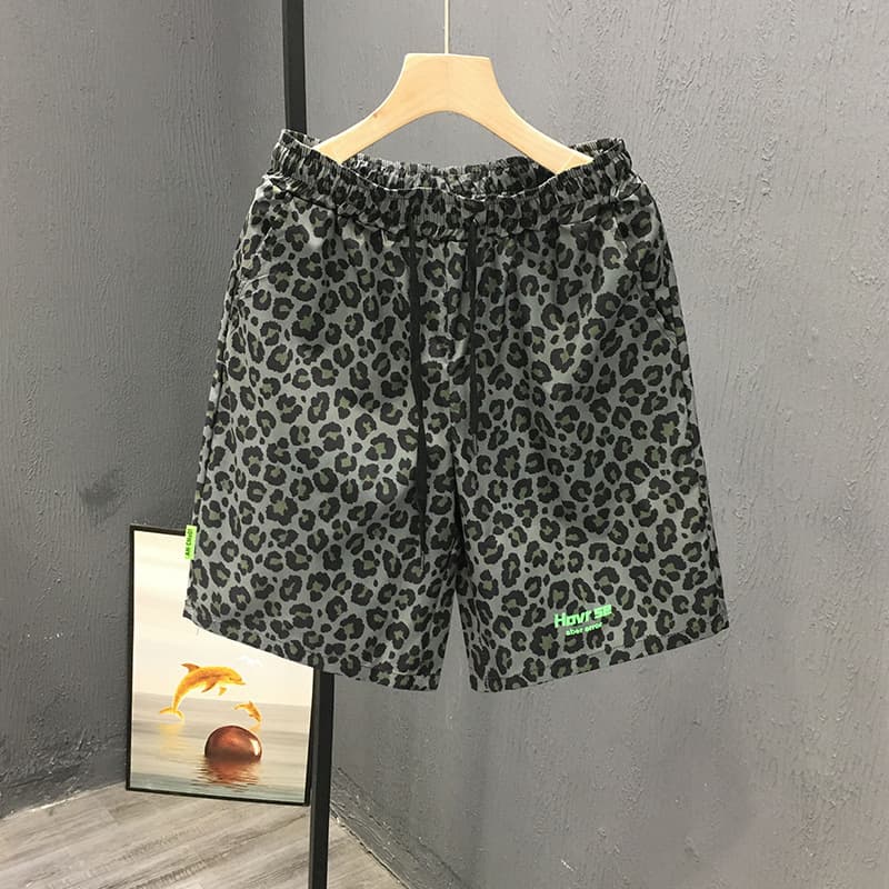 柄 パンツ ゆったりヒョウ柄ハーフパンツ