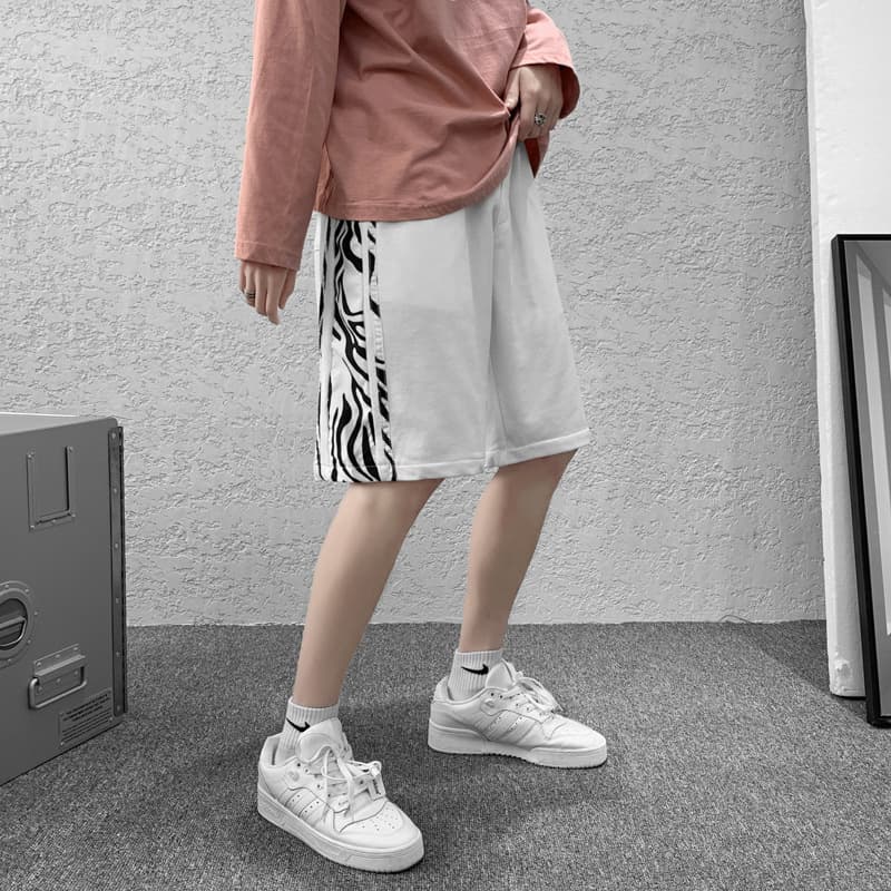柄 パンツ ストリート系サイドゼブラ柄ハーフパンツ