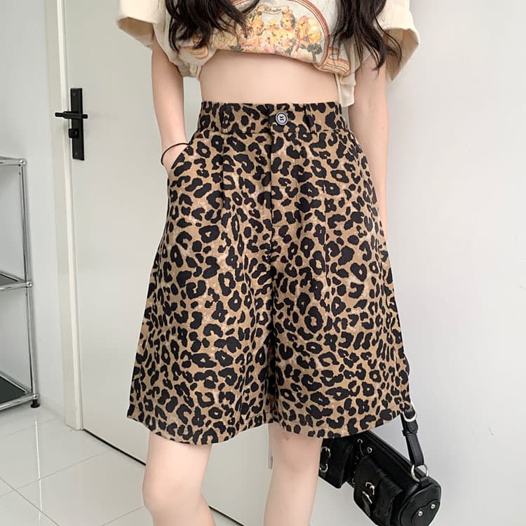 柄 パンツ レオパードワイド膝丈ショートパンツ