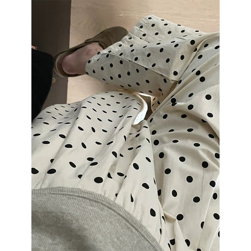 柄 パンツ 水玉模様のゆったりシルエットパンツ