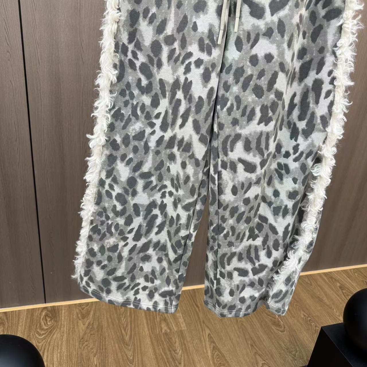 柄 パンツ ふわもこ裾フリンジ ひょう柄パンツ