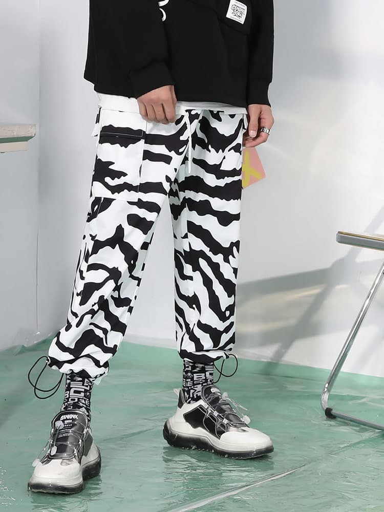 柄 パンツ 野性的波紋 ゼブラ柄パンツ