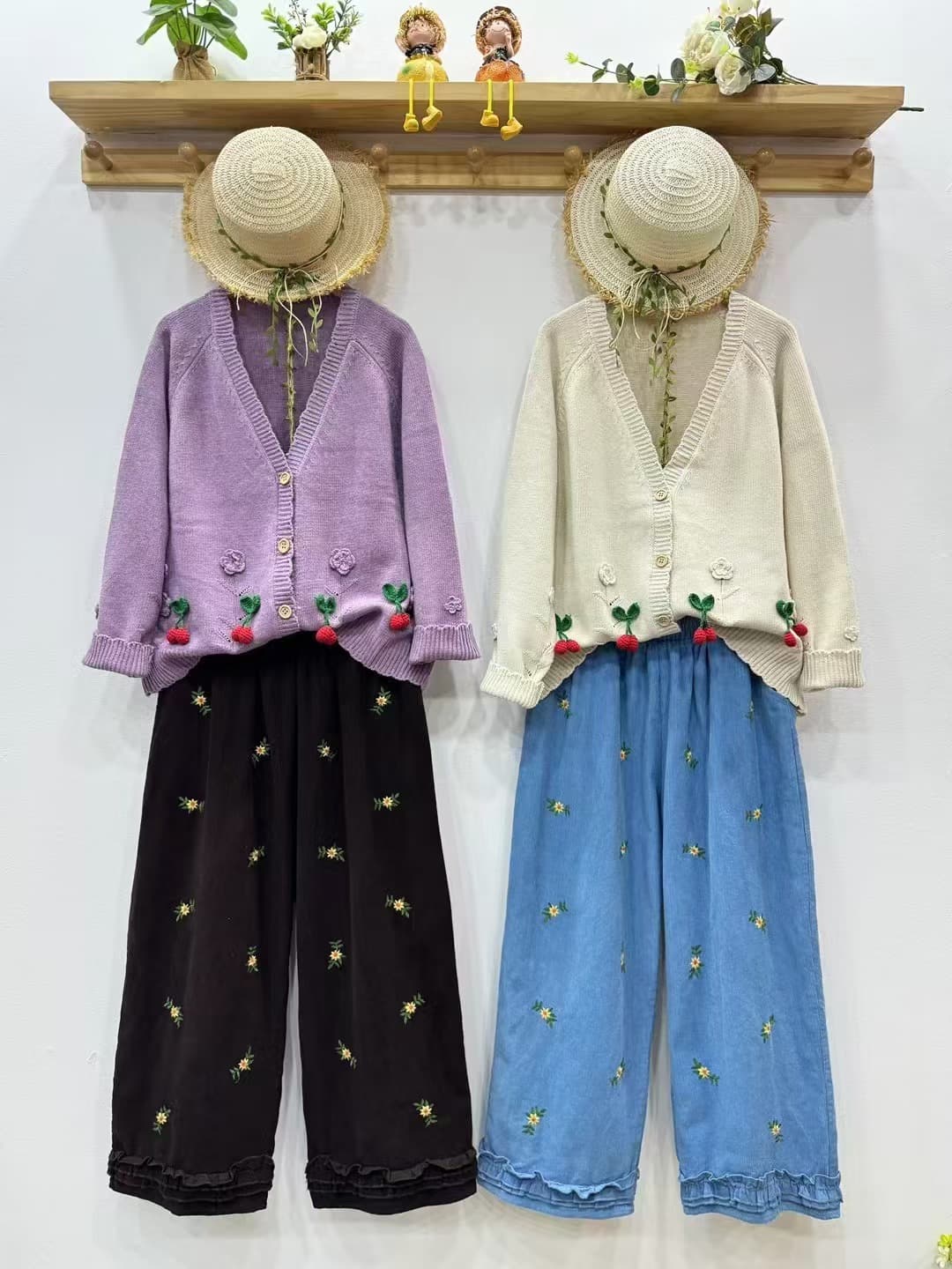 柄 パンツ 小花刺繍入りコーデュロイパンツ